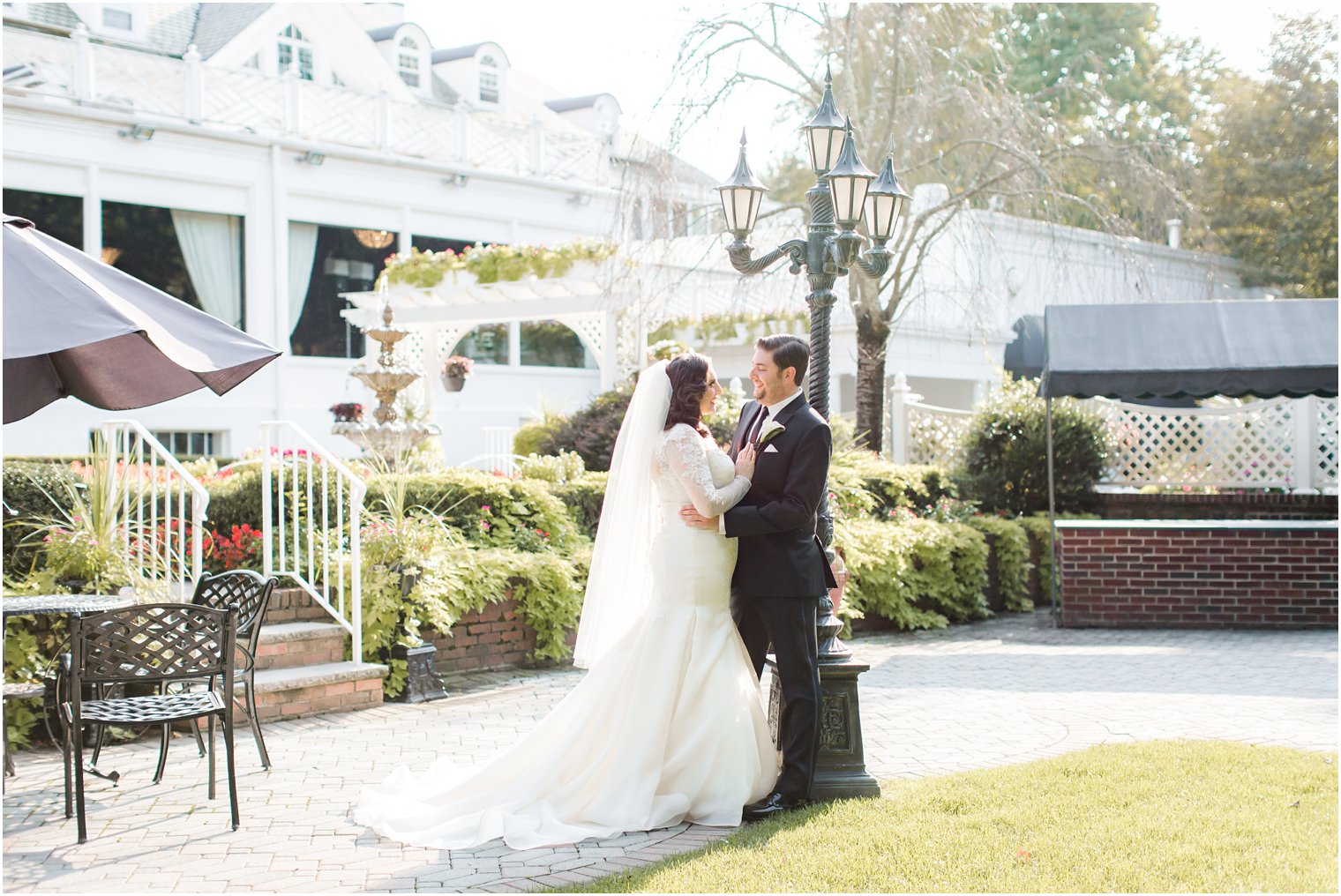 Romantic bride and groom photo in Shrewsbury NJ