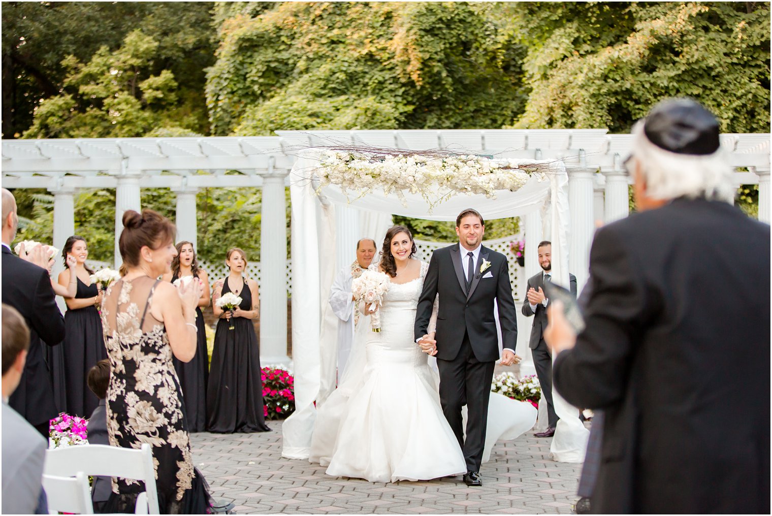 Wedding ceremony at Shadowbrook