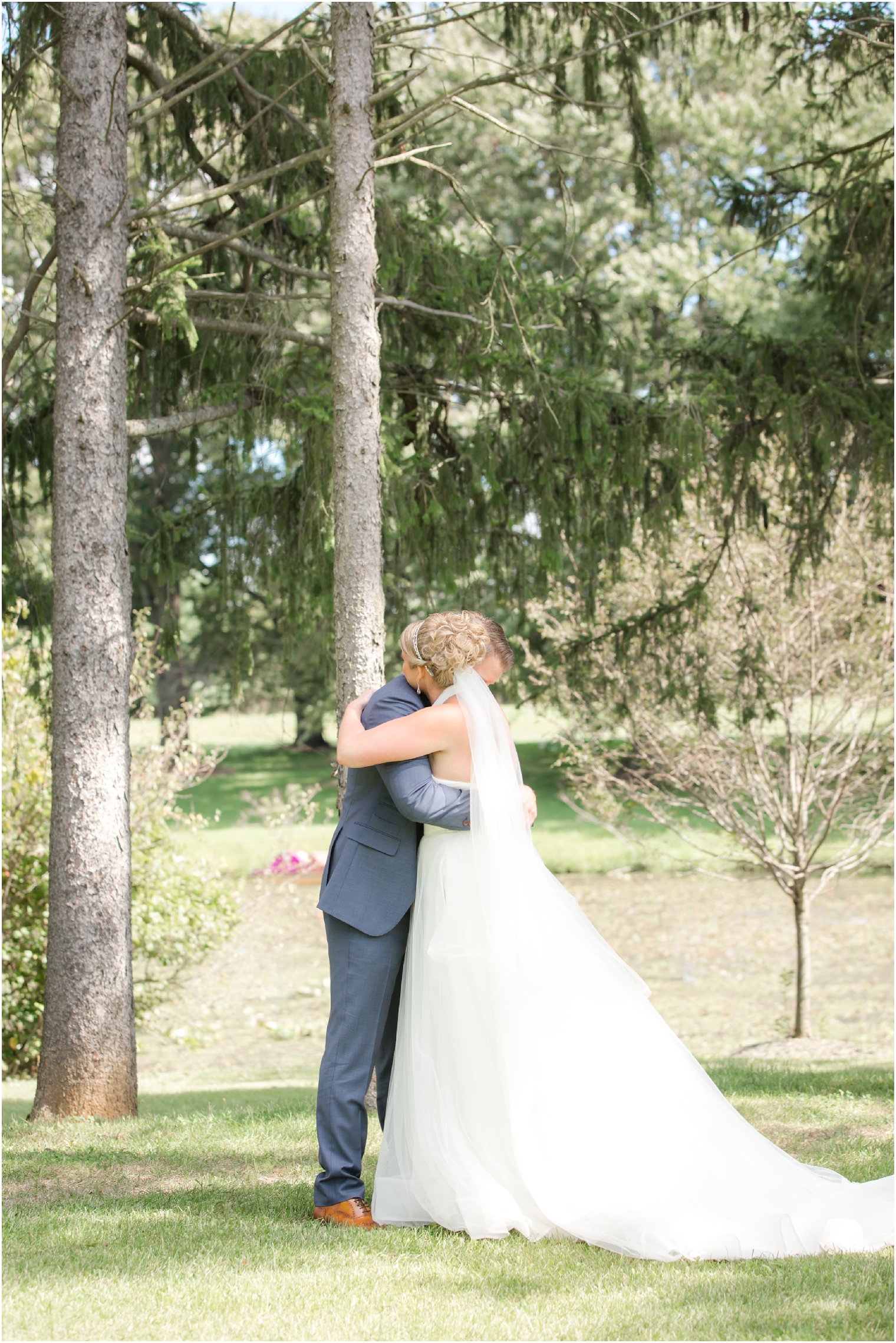 Private first look at Windows on the Water at Frogbridge Wedding