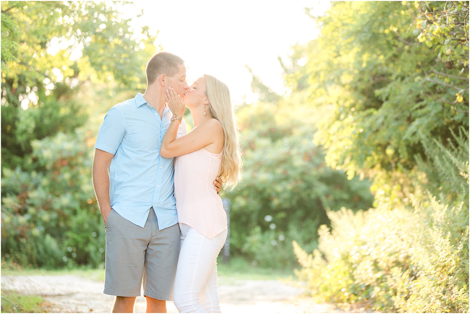 Summer engagement photos by Idalia Photography