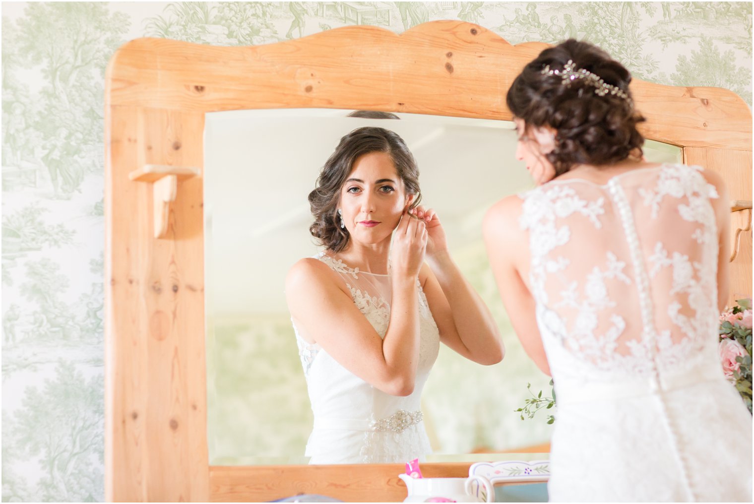 Bride in Stone Rows Farm bridal suite