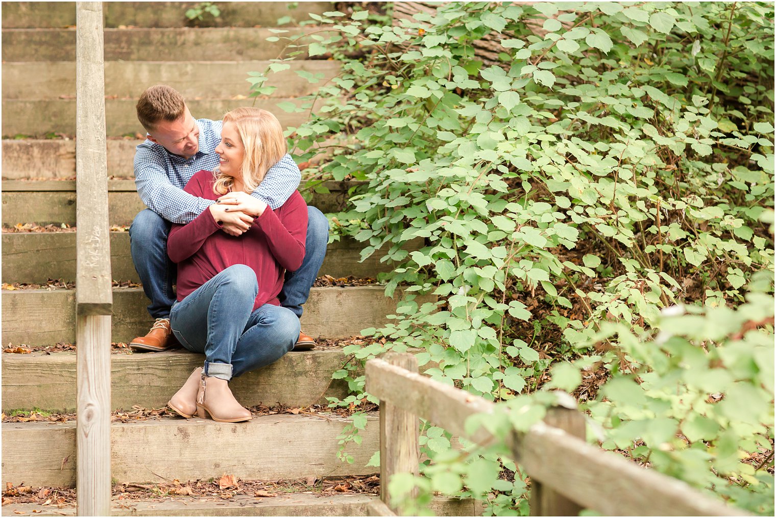 What to wear to a fall engagement session 