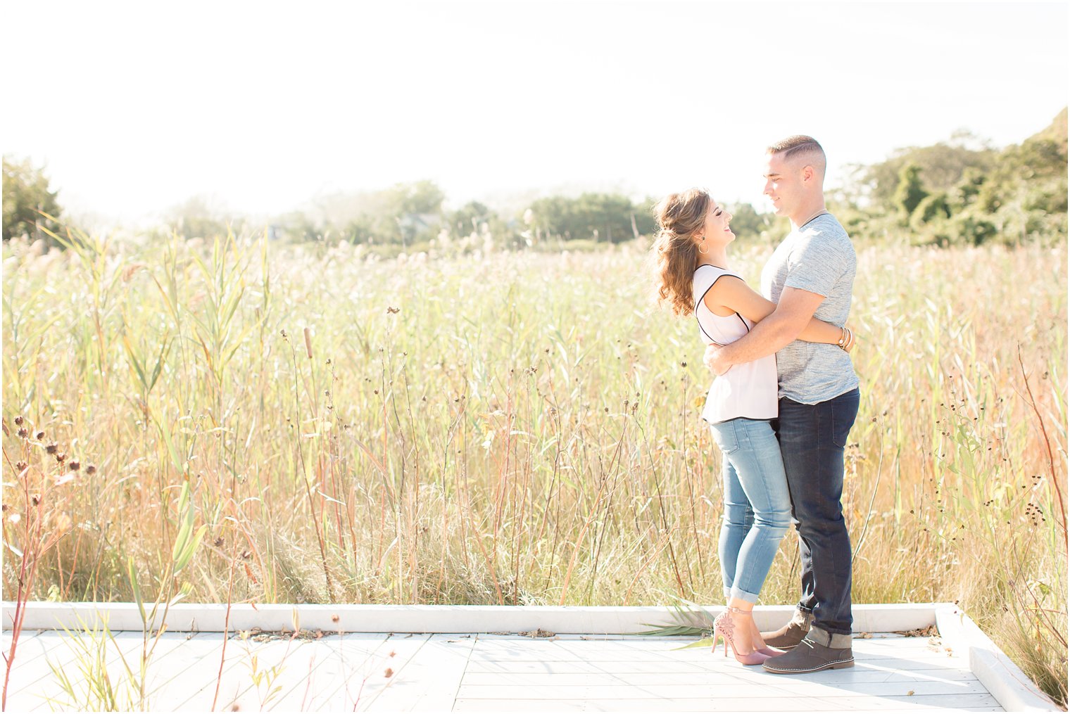 Couple during engagement session | Photos by Idalia Photography