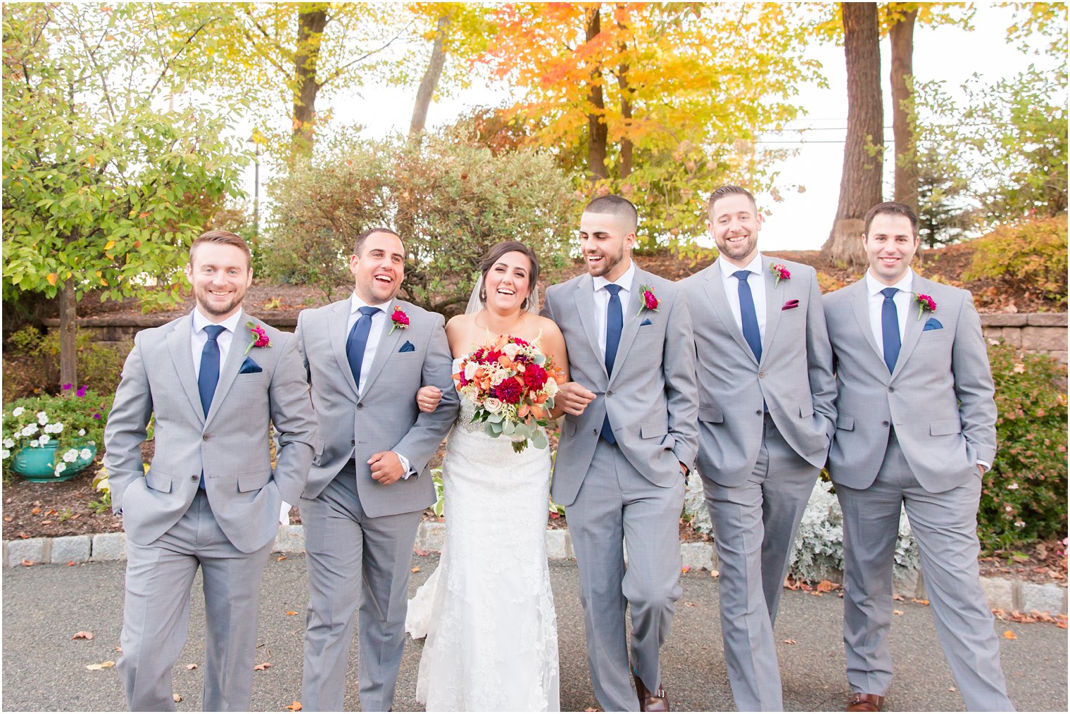 Bride and groomsmen | Photos by NJ Wedding Photographers Idalia Photography
