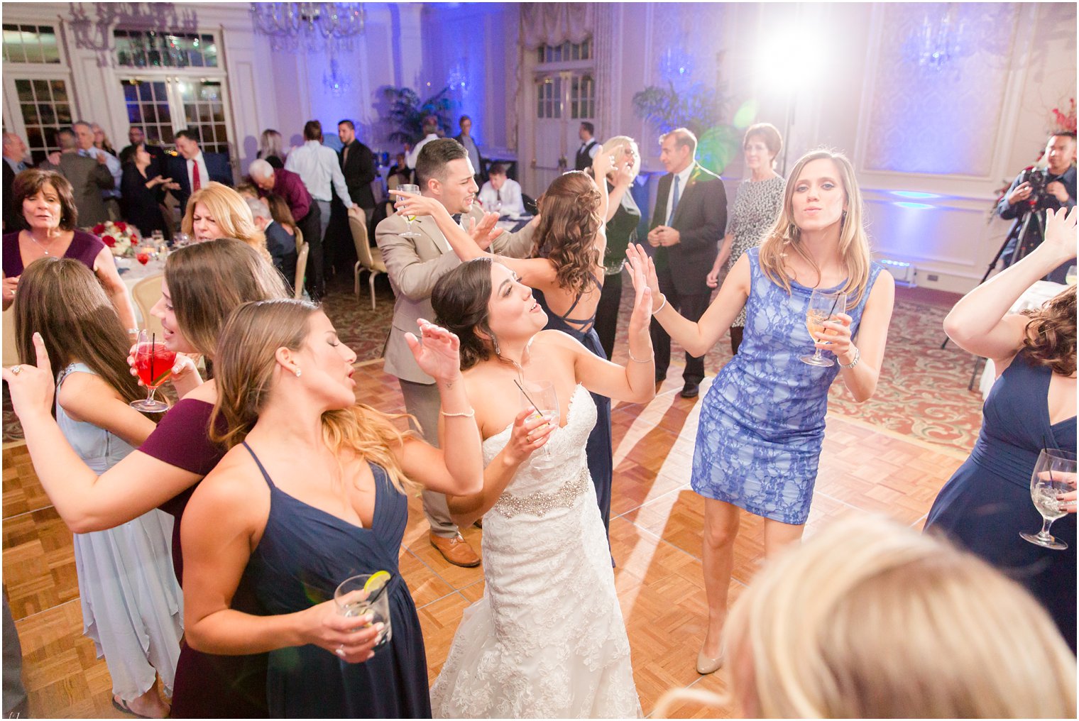 Wedding reception at Meadow Wood Manor | Photos by NJ Wedding Photographers Idalia Photography