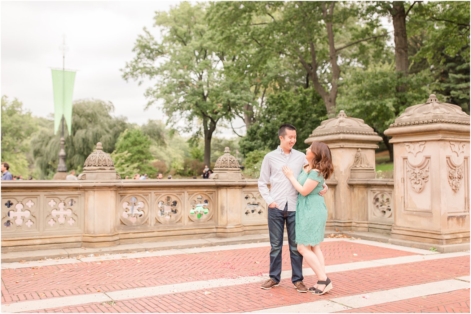 Engagement photos in NYC by Idalia Photography