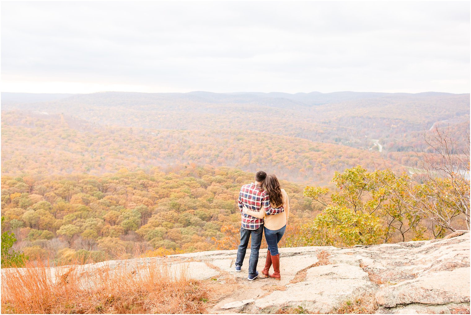 Posing ideas for engagement photos