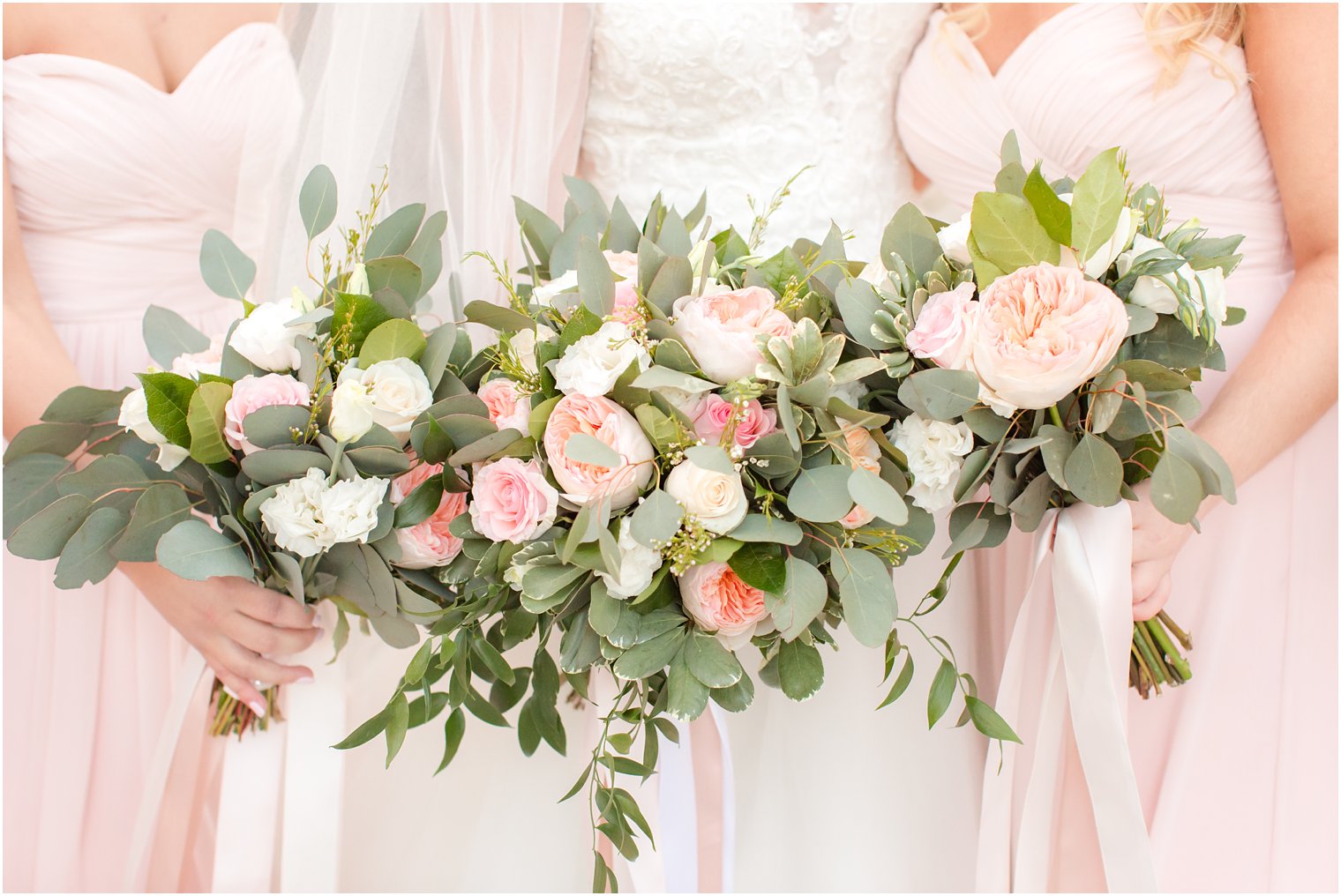 Bouquet photos at Clarks Landing Yacht Club