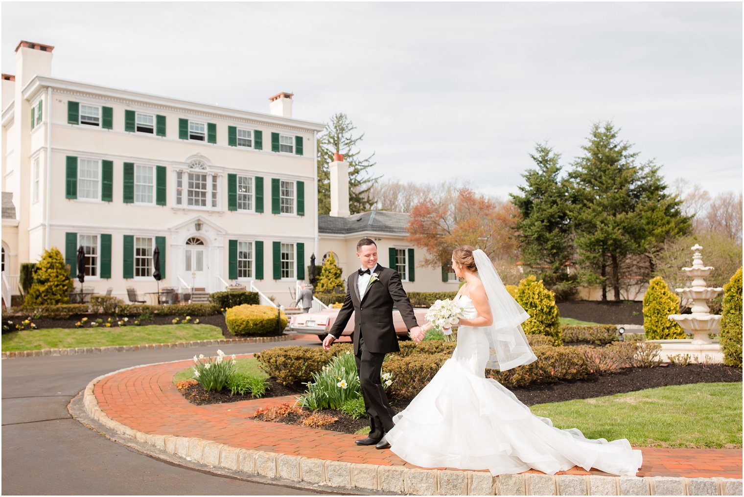 bride and groom walking at Pen Ryn Estae