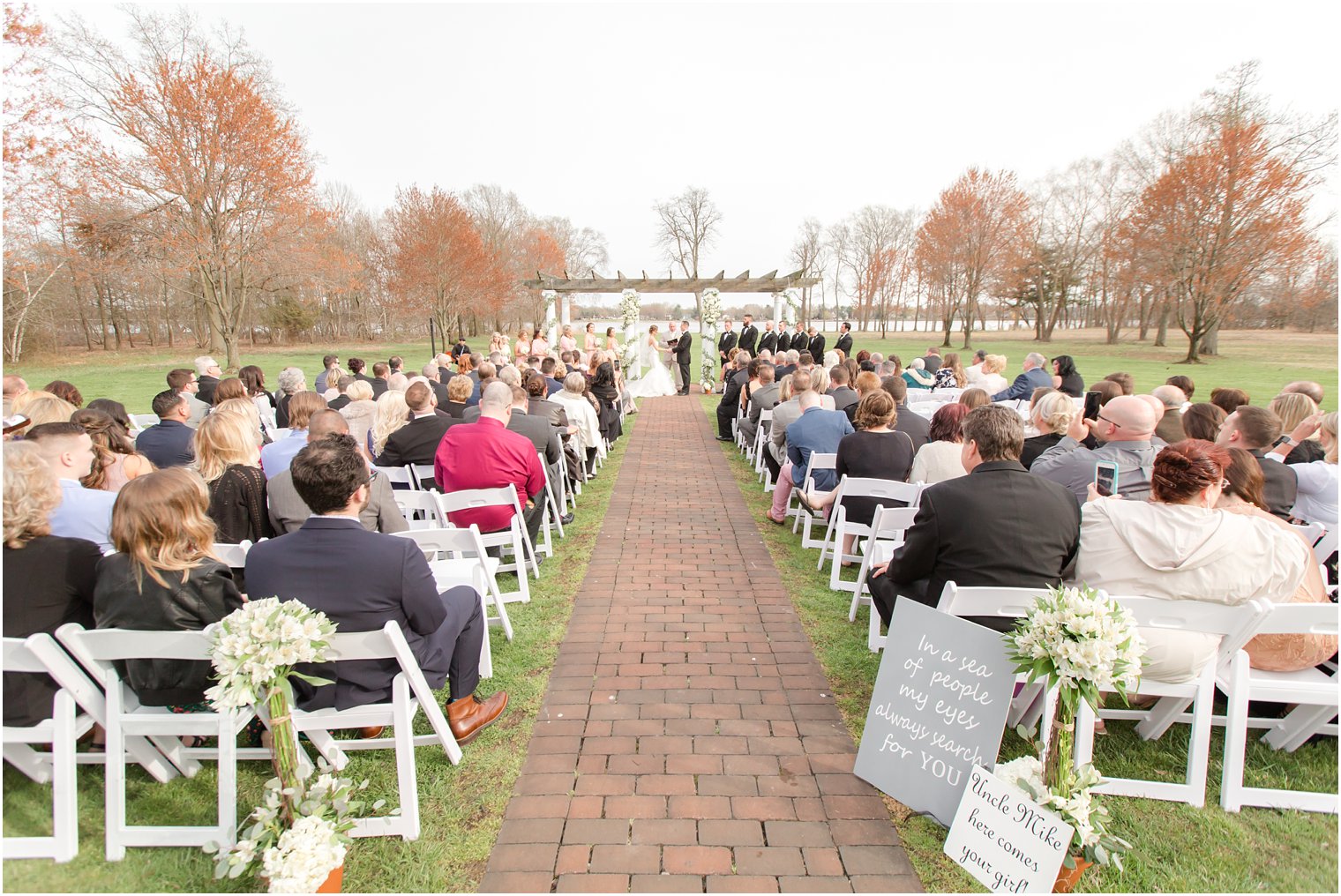 outdoor ceremony at Pen Ryn Mansion on the Delaware River