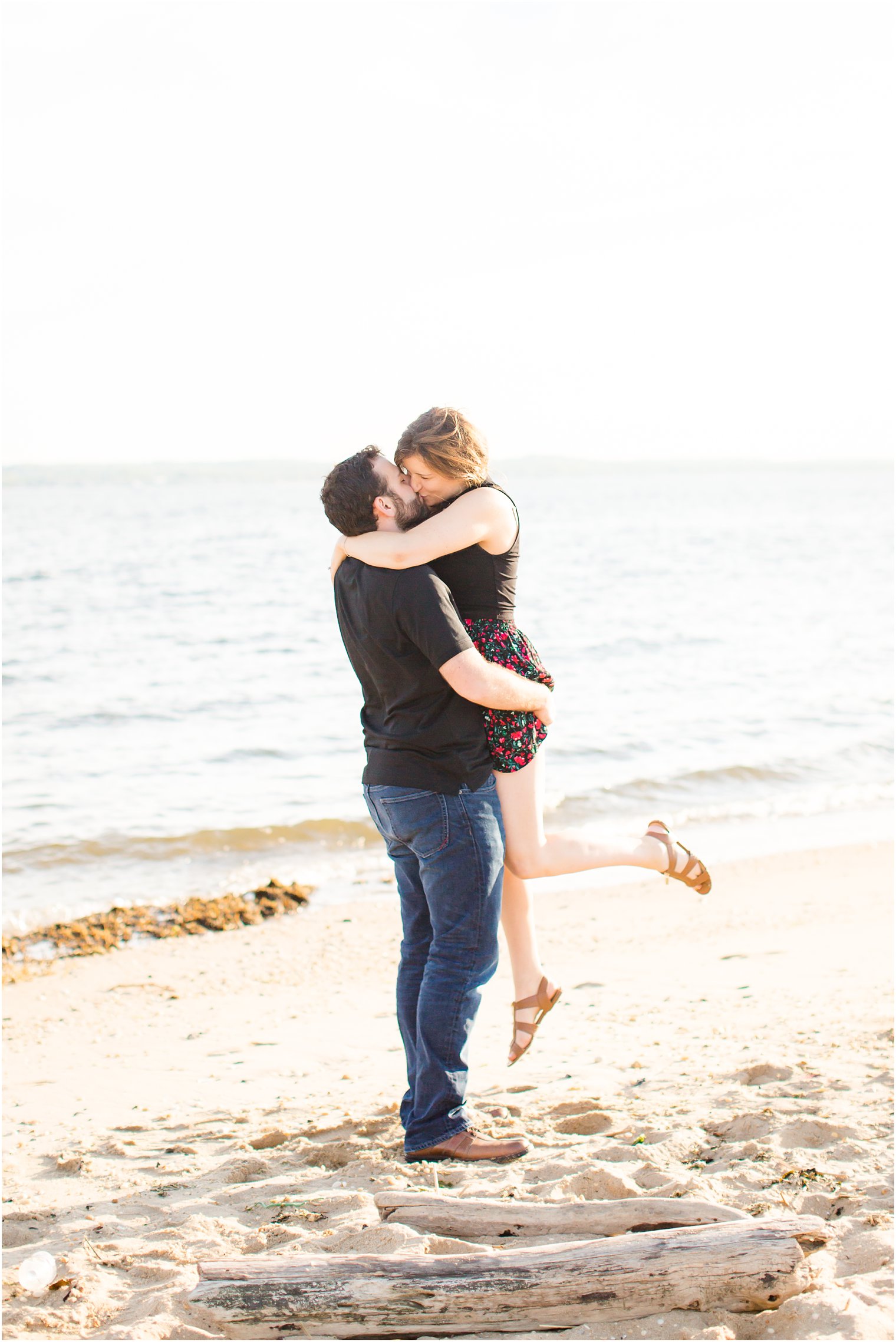 romantic posing ideas for engagement session