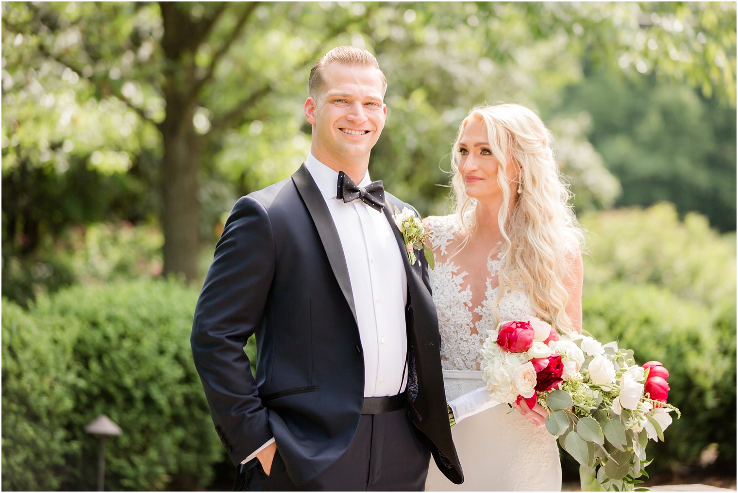 Elegant wedding photos at the Farmhouse at the Grand Colonial in Hampton, NJ