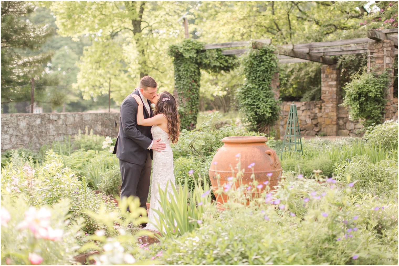 bride and groom photos at Cross Estate Gardens