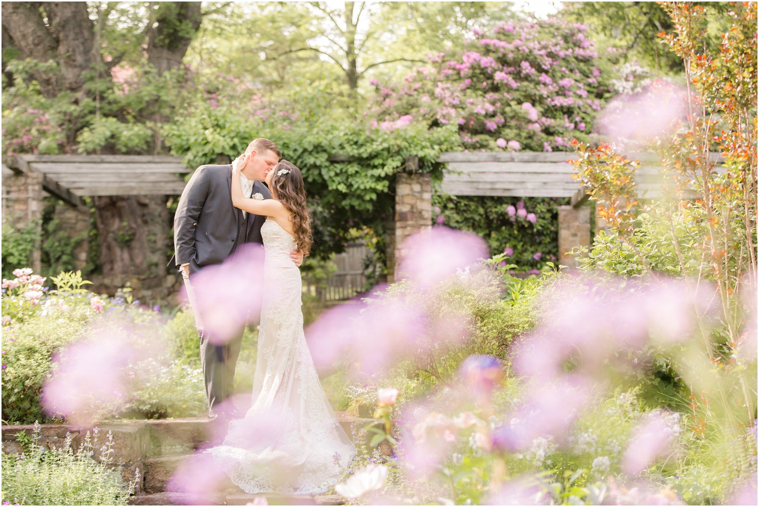 Wedding photos at Cross Estate Gardens