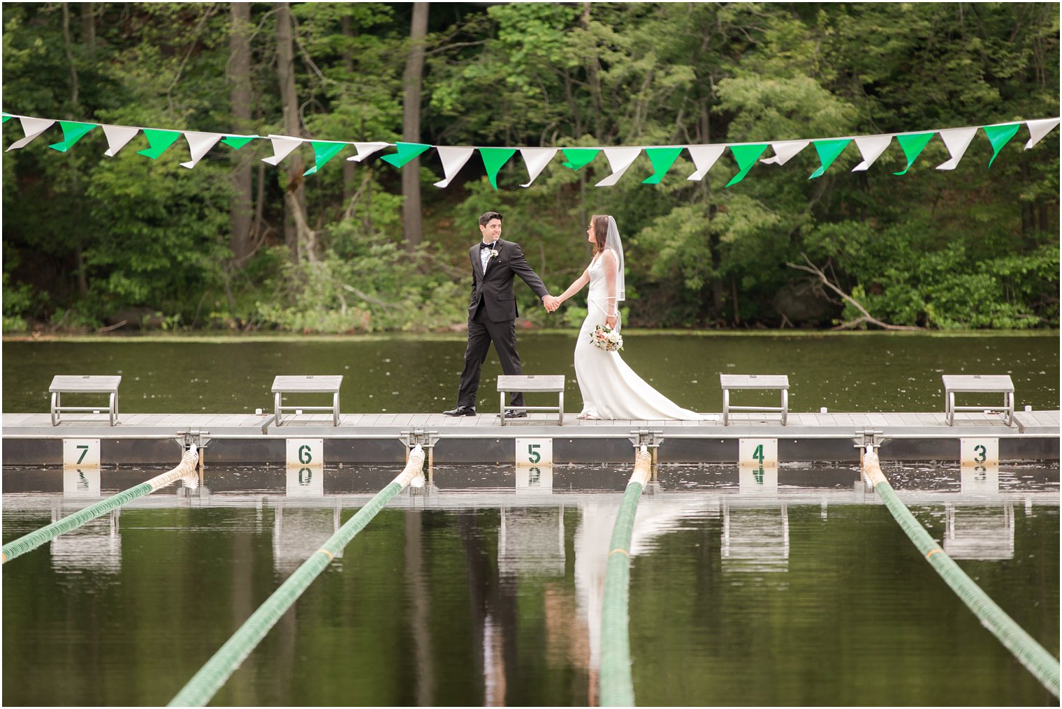 bride and groom at Lake Valhalla Club