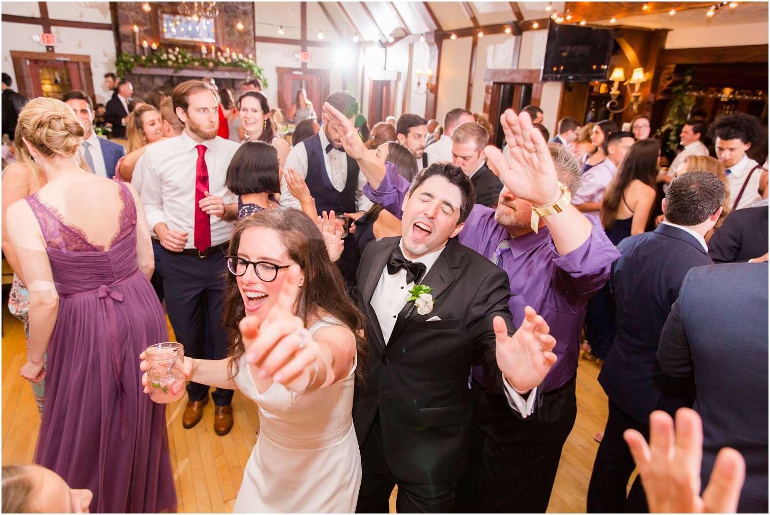 wedding reception dancing at Lake Valhalla Club