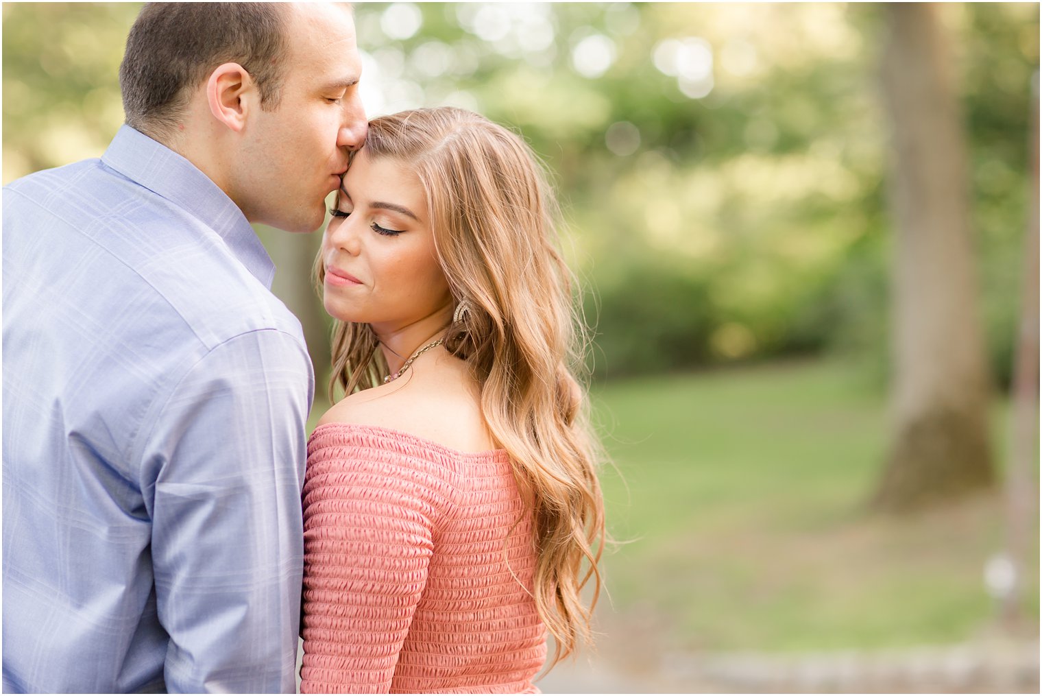 romantic Skylands Manor engagement