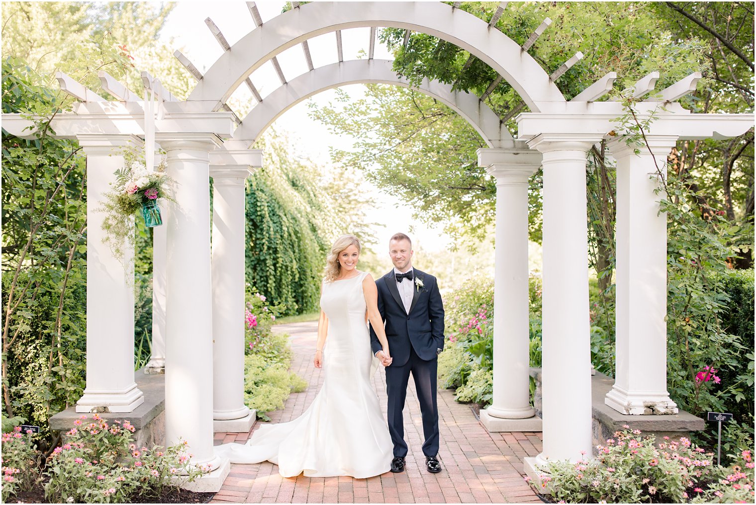 bride and groom portraits at Frelinghuysen Arboretum 