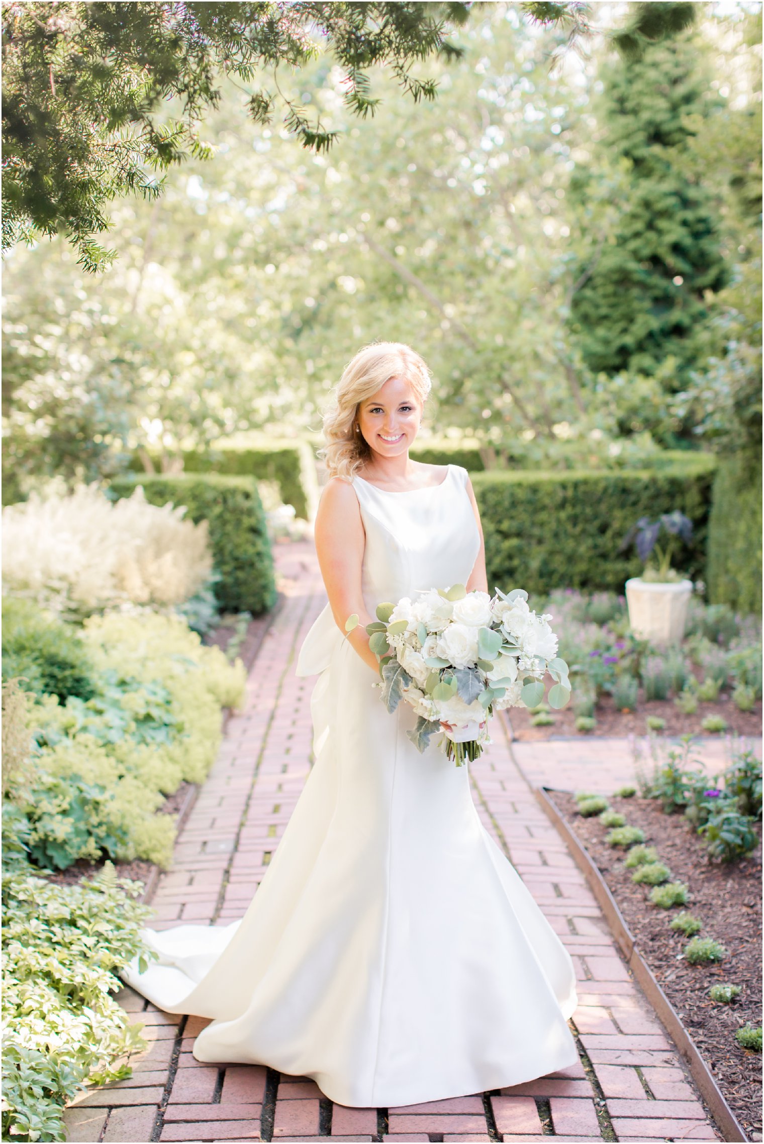 bridal portrait at Frelinghuysen Arboretum 