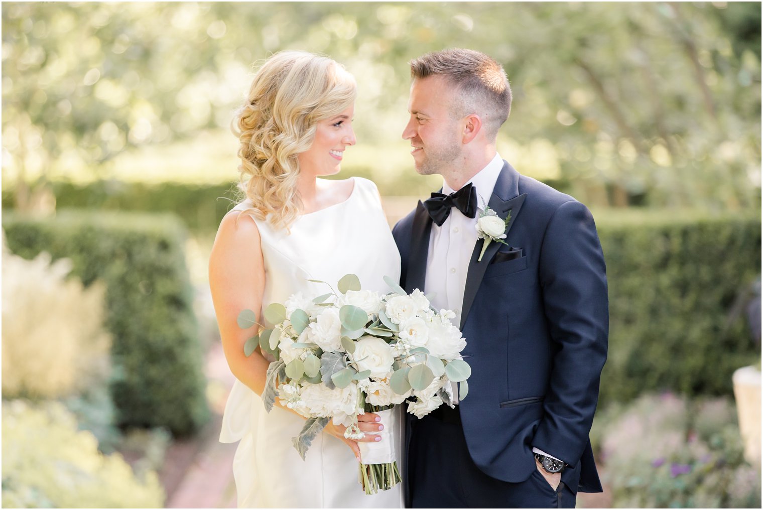 bridal party portraits at Frelinghuysen Arboretum 