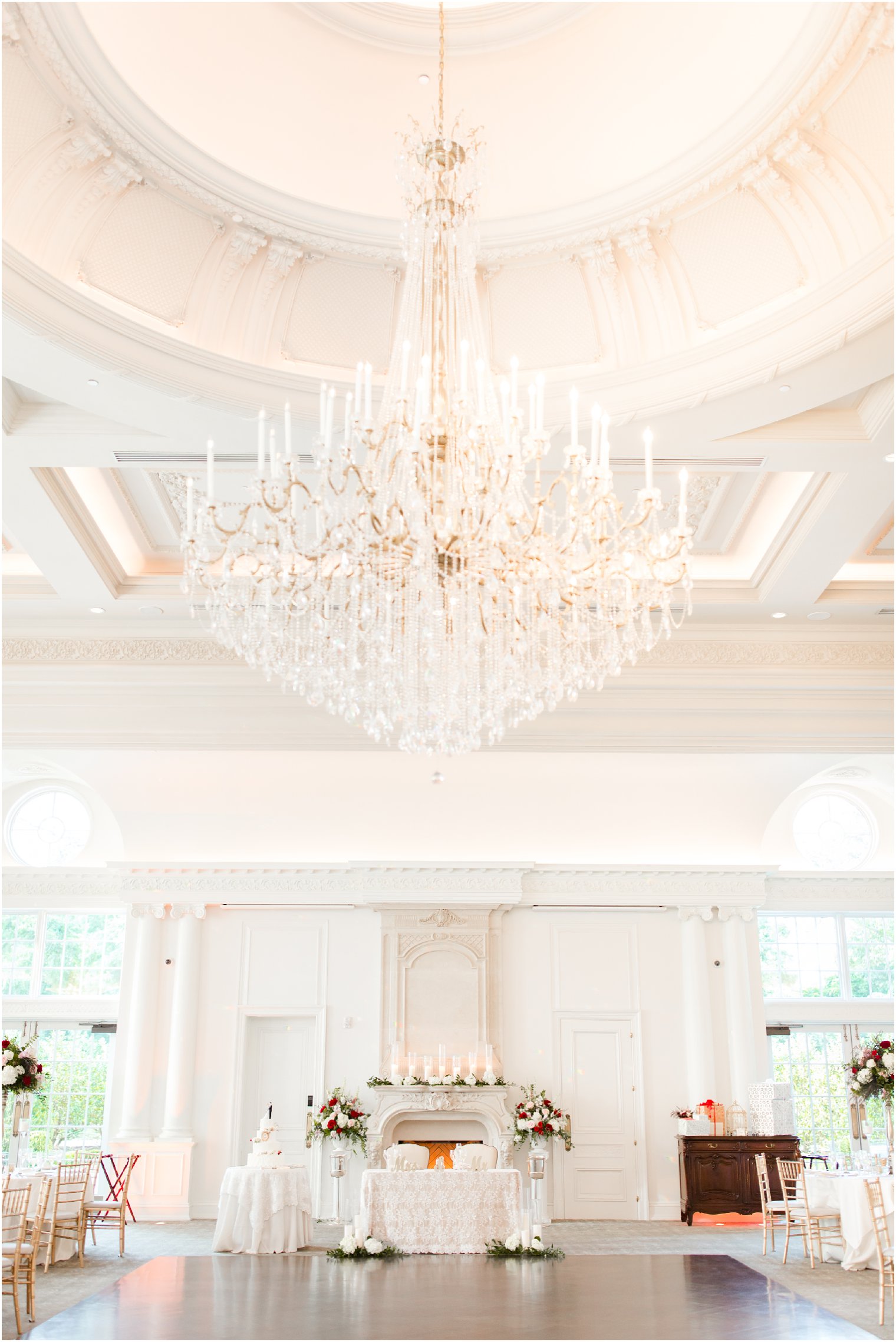 Sweetheart table at Park Chateau Estate