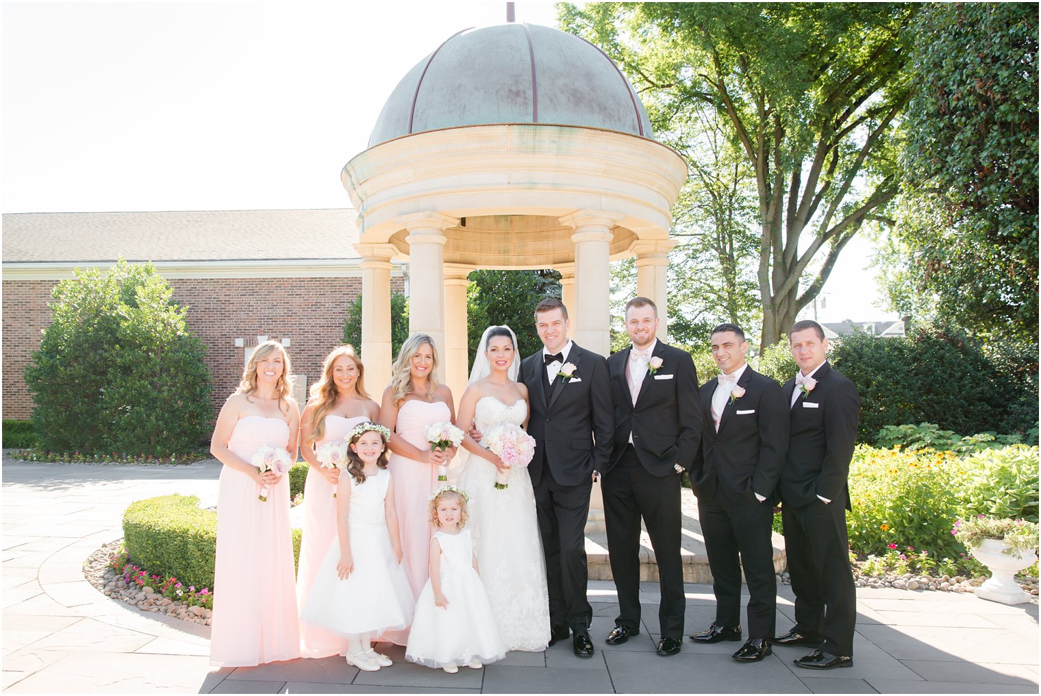 bridal party photo at Rockleigh Country Club