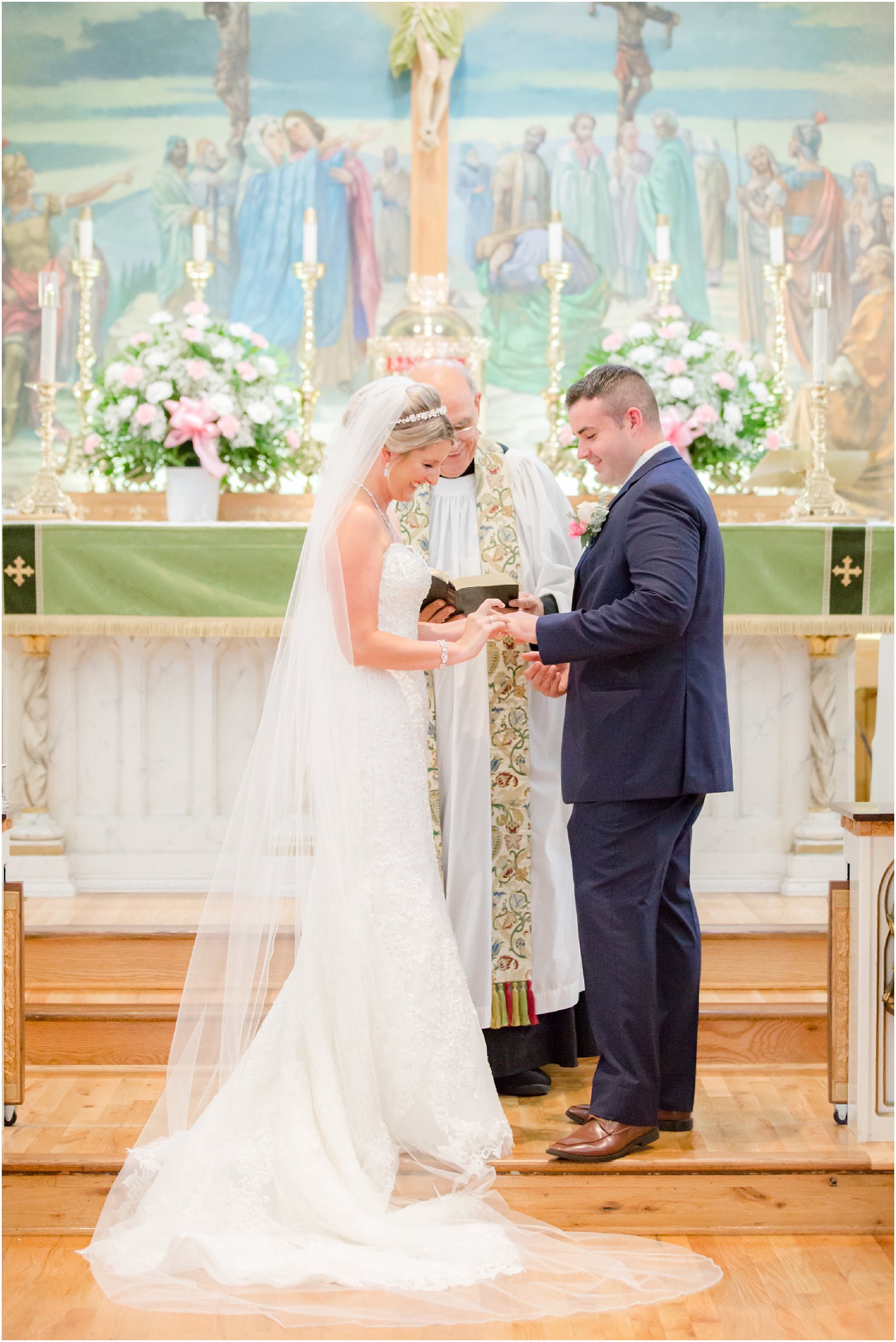 Somerset NJ wedding ceremony exchange of rings photographed by Idalia Photography