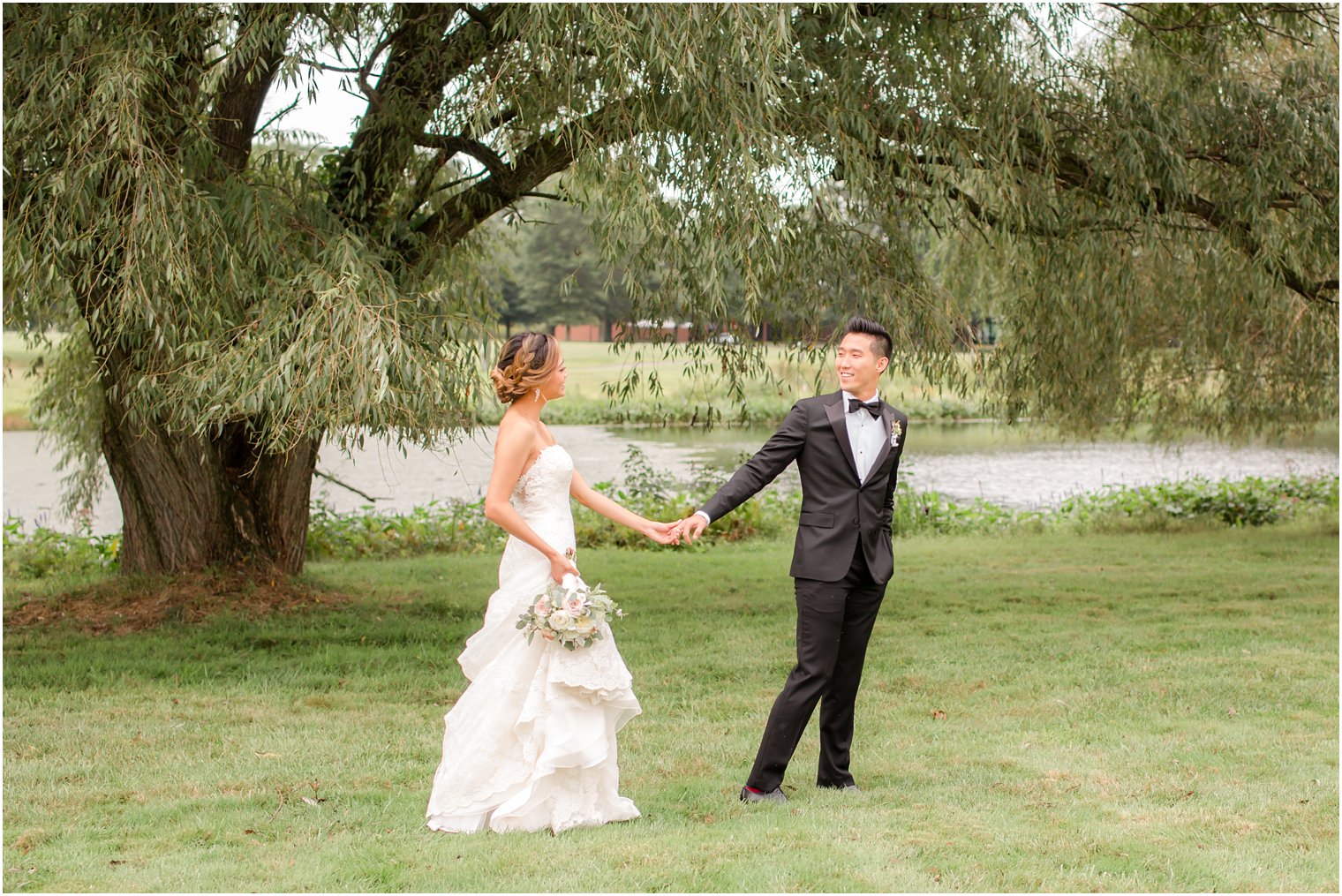 outdoor fall wedding portraits by Princeton NJ wedding photographer Idalia Photography