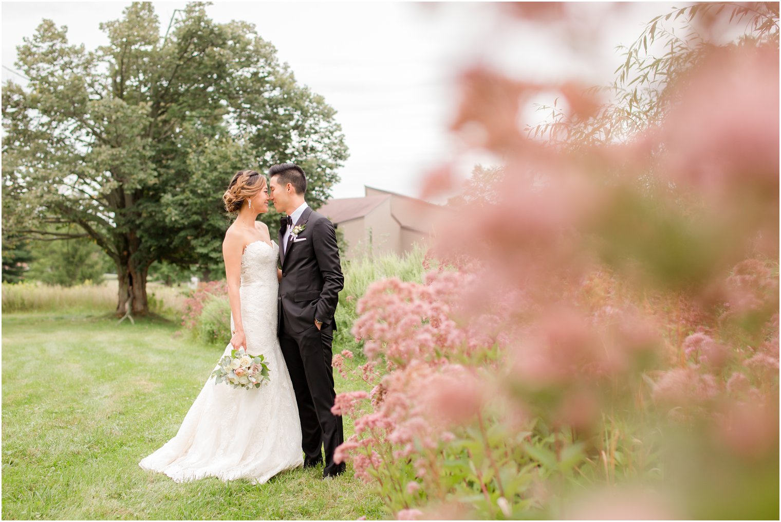 fall wedding at Chauncey Hotel with Idalia Photography and flowers by Peonia