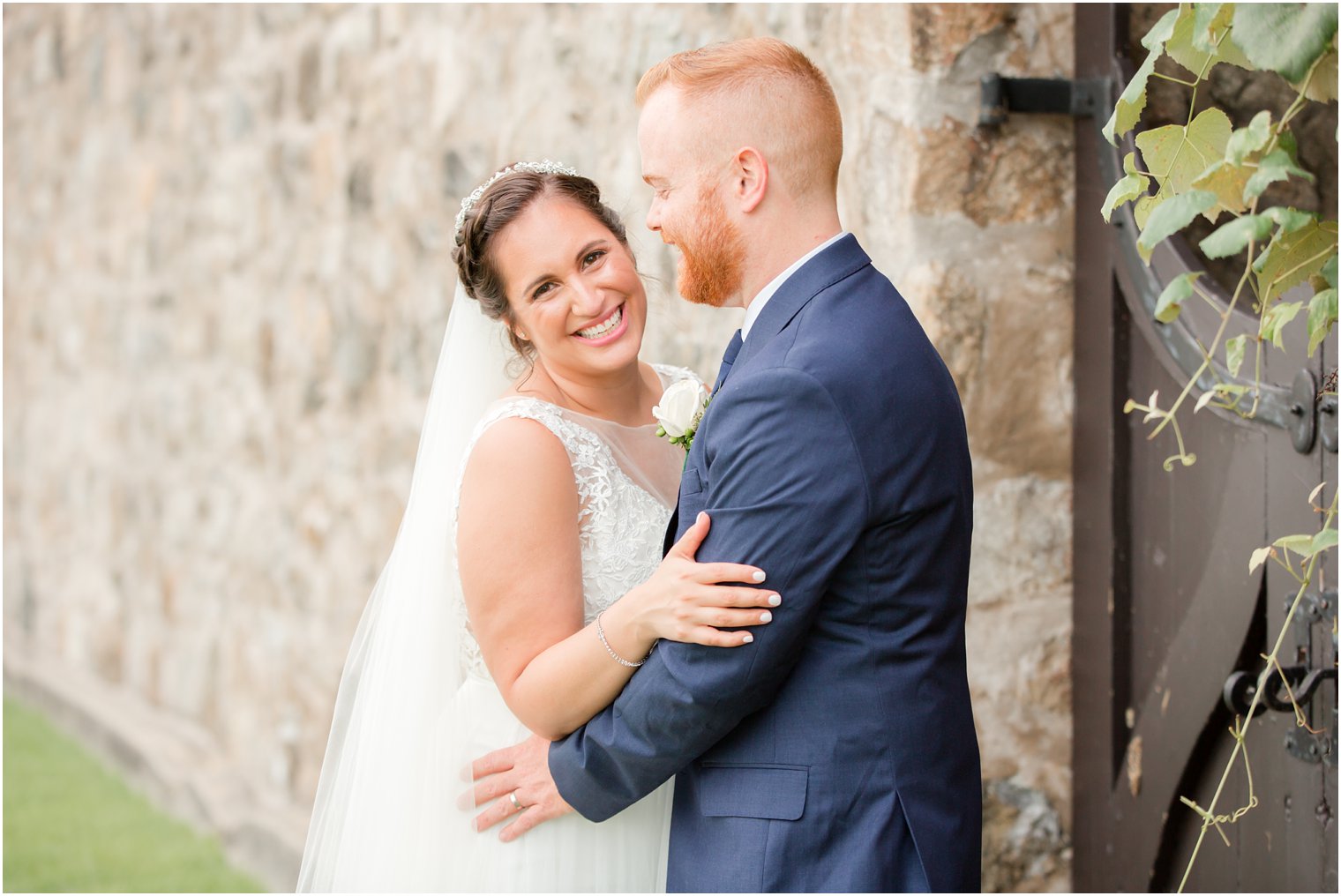 Lake Mohawk Country Club wedding portraits by Idalia Photography