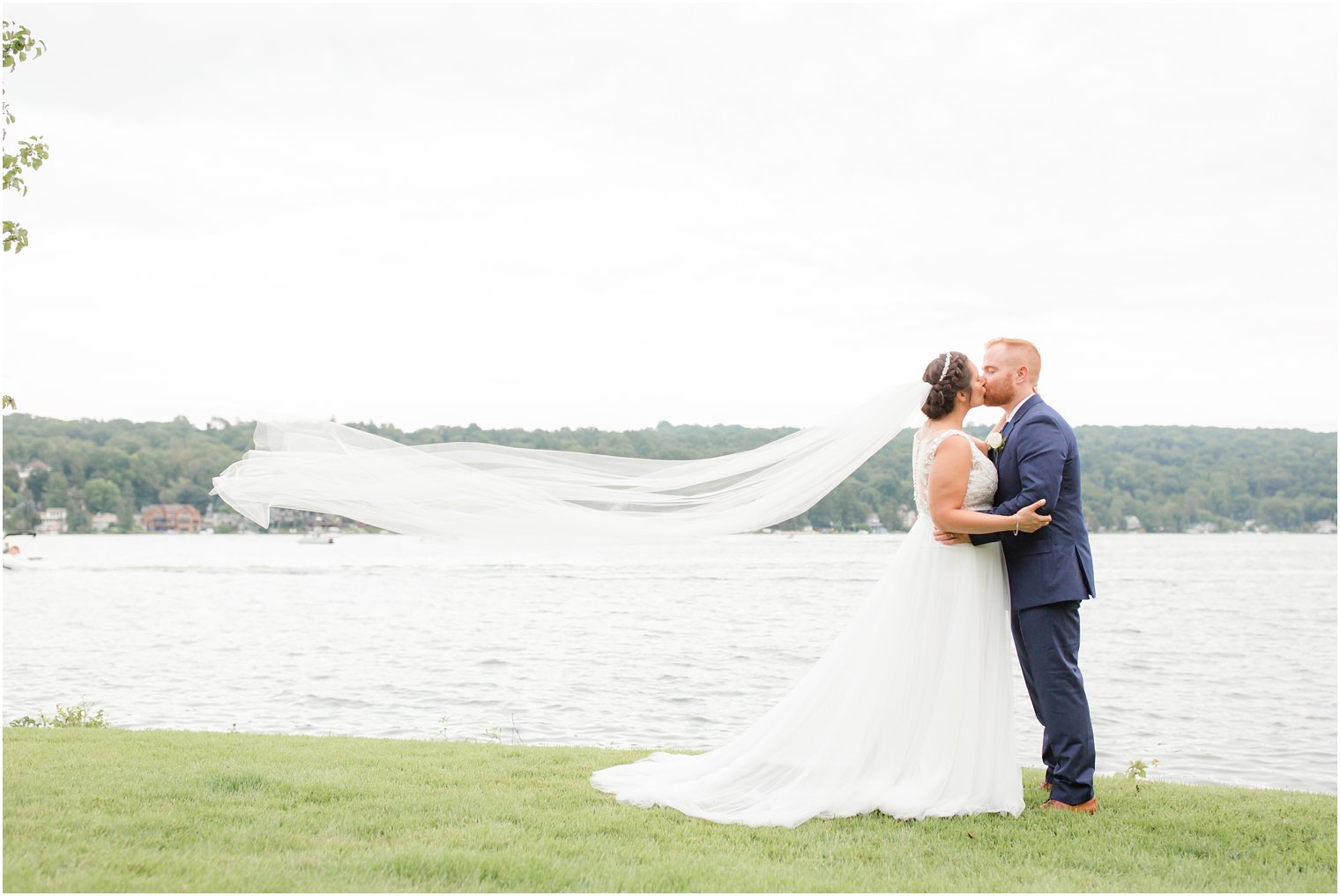 veil shot by Idalia Photography at Lake Mohawk Country Club