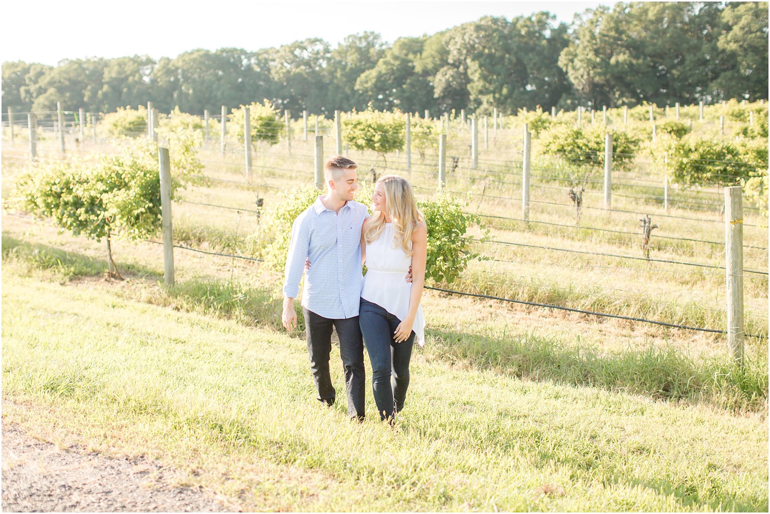 engagement session at Laurita Winery photographed by Idalia Photography