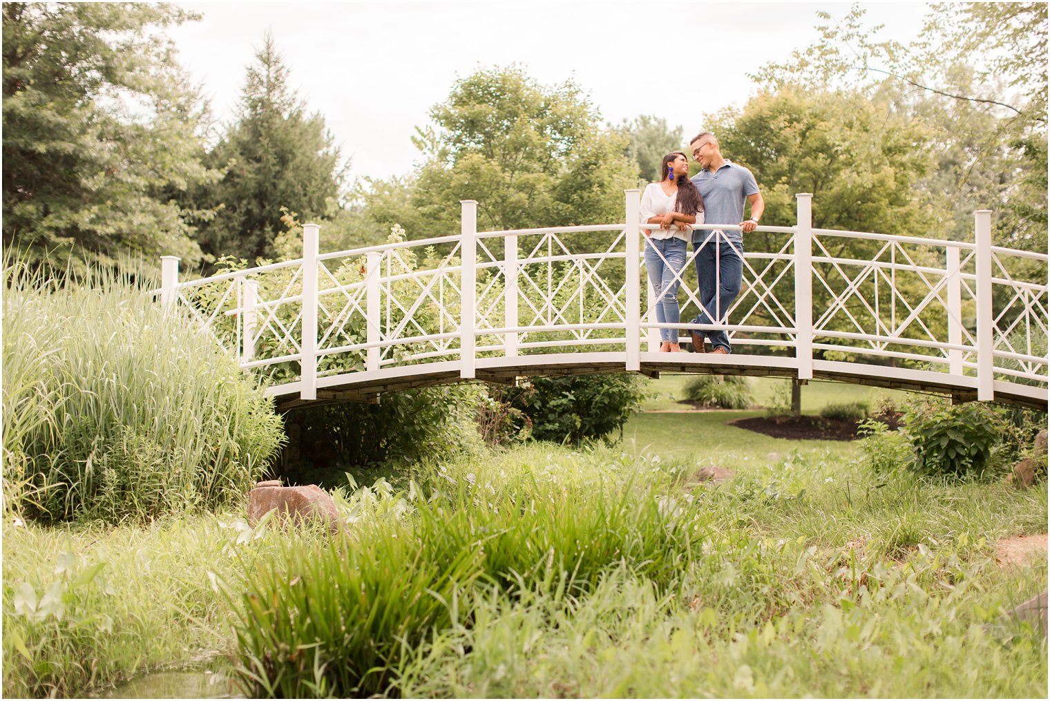 casual Sayen Gardens engagement portraits photographed by Idalia Photography