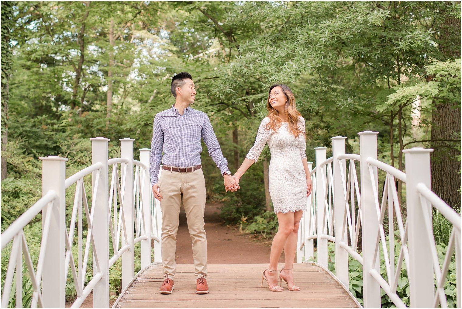 engagement portraits with Idalia Photography at Sayen House and Gardens 
