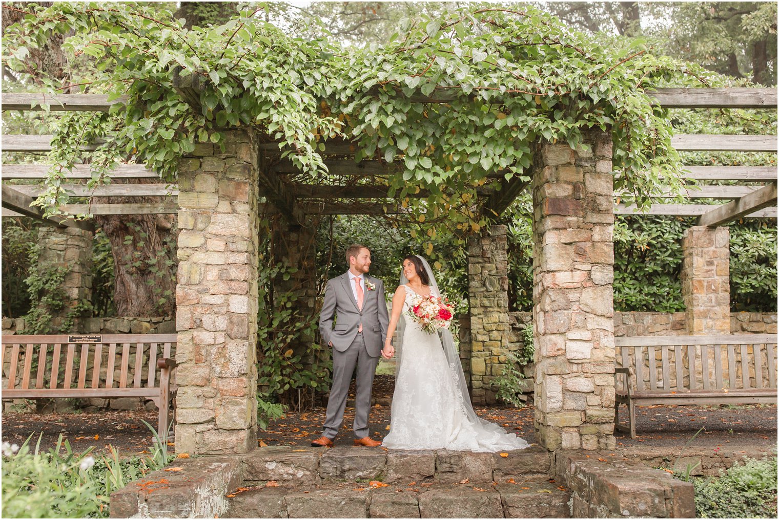 wedding portraits at Olde Mill Inn photographed by Idalia Photography