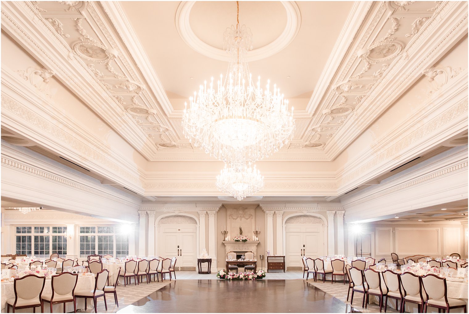 portrait of reception room at Park Savoy Estate in Florham Park, NJ