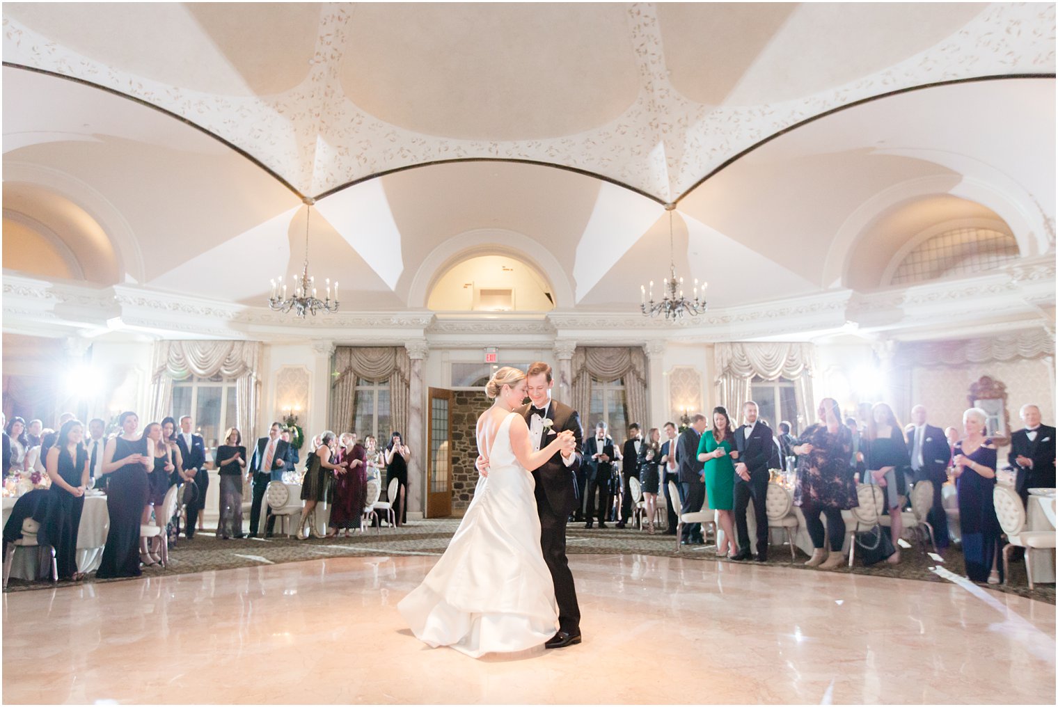 first dance photo at Pleasantdale Chateau