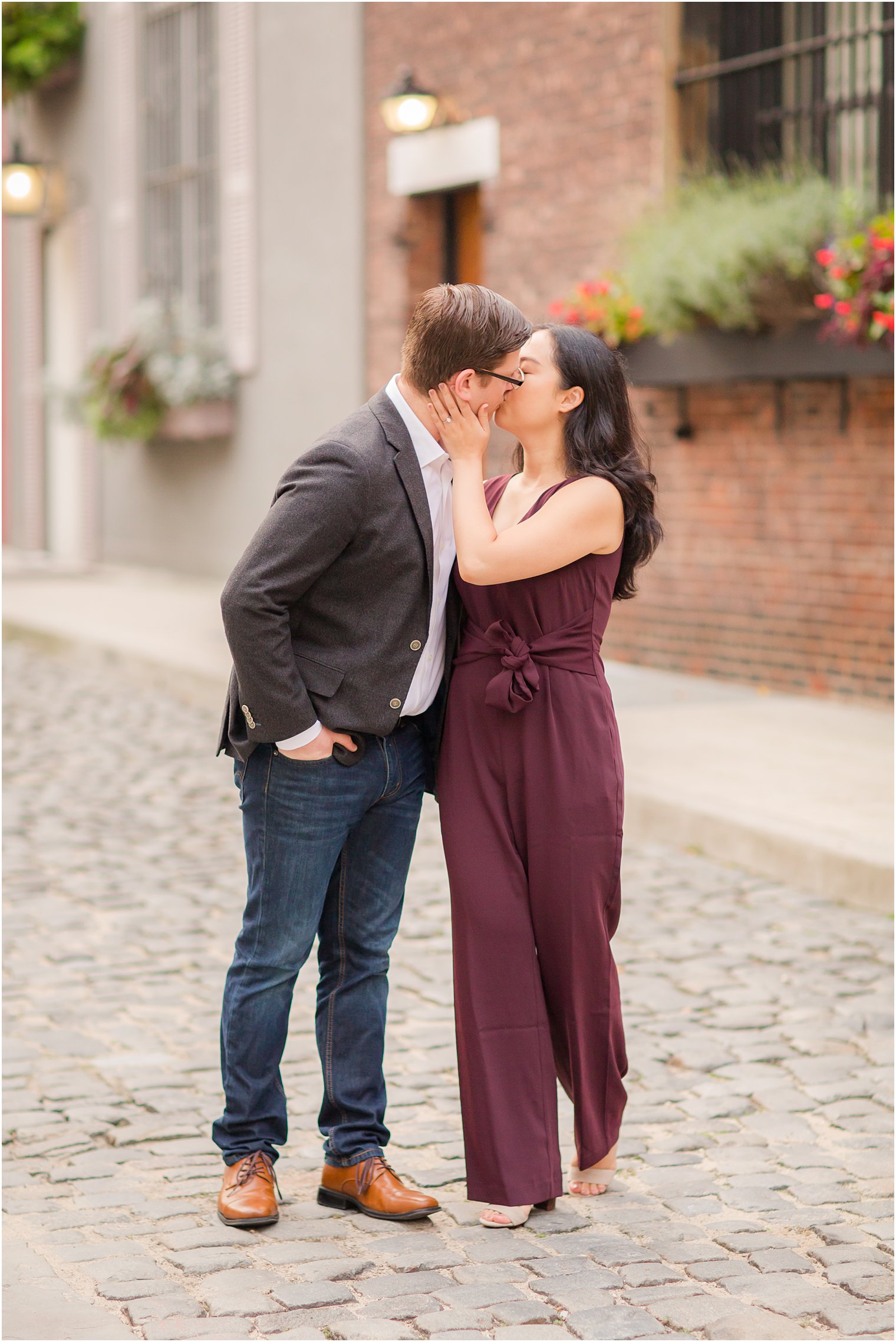 romantic photos at Washington Square Park