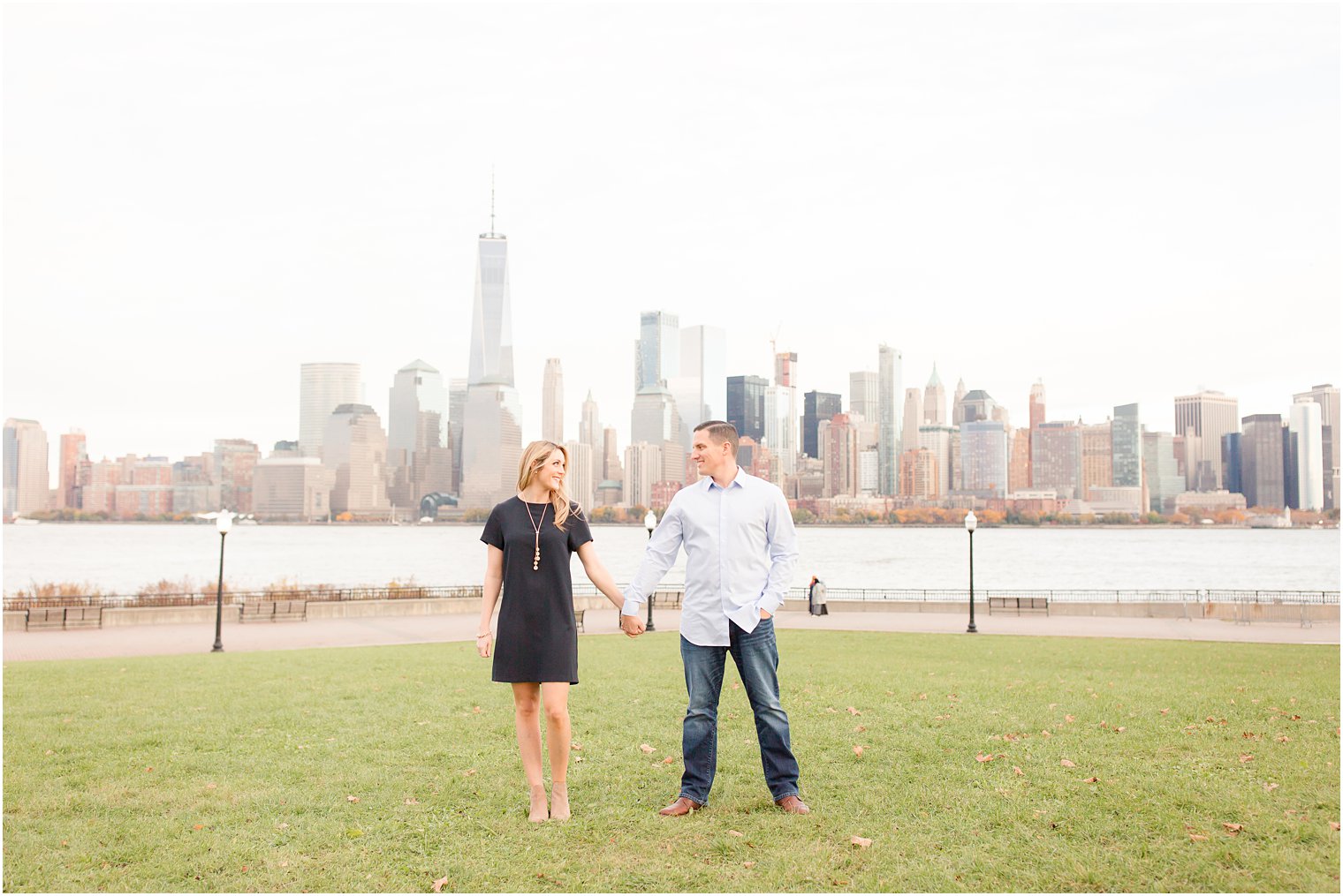 Engagement photos with NYC skyline