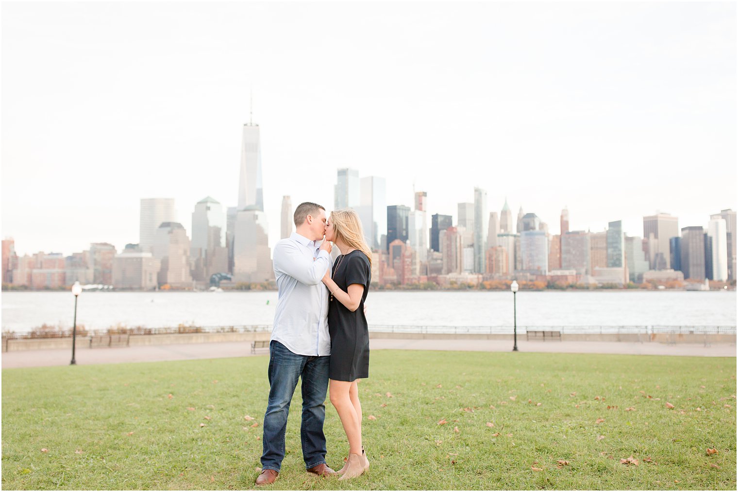 Engagement photos with NYC skyline