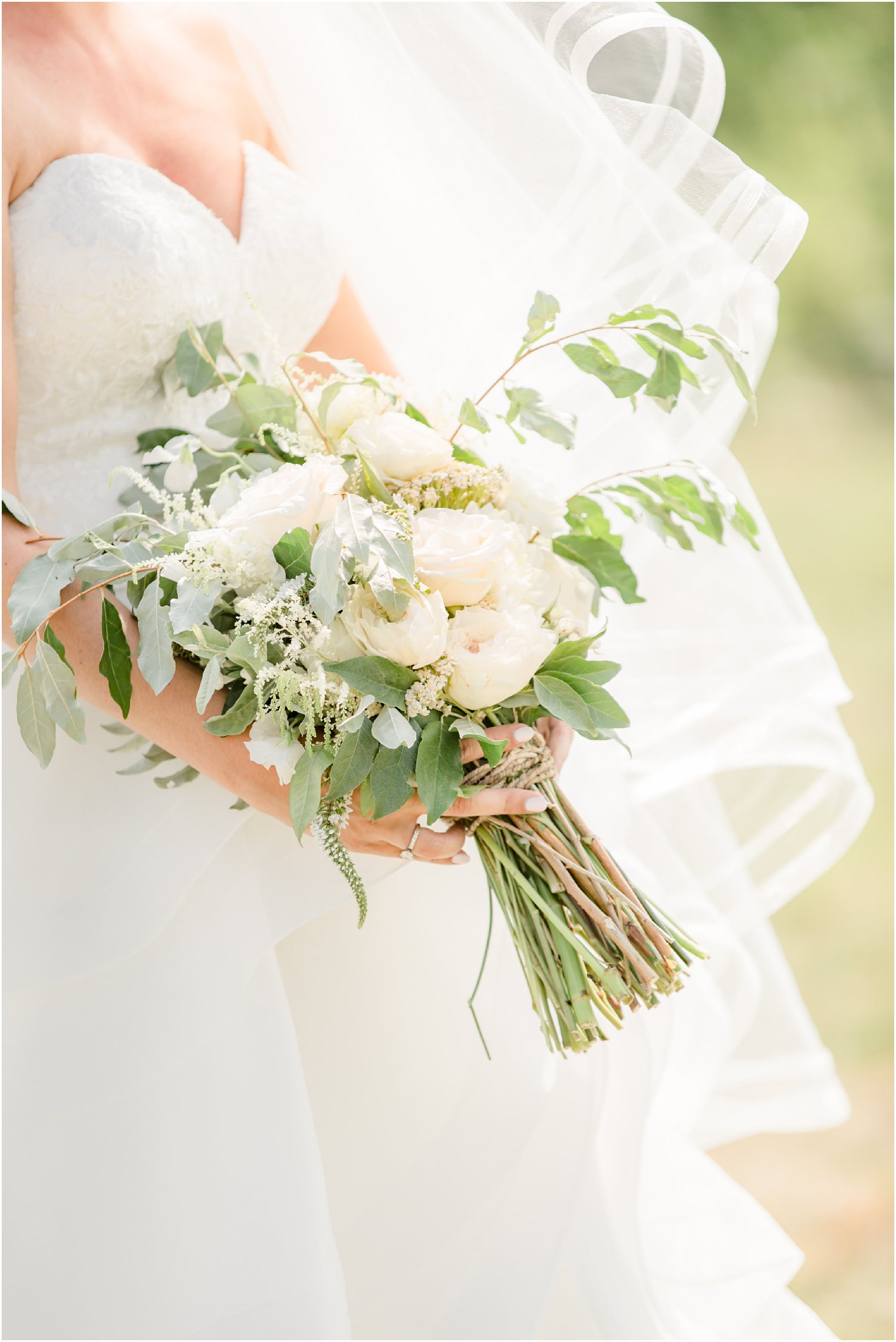 Organic bouquet by Faye and Renee