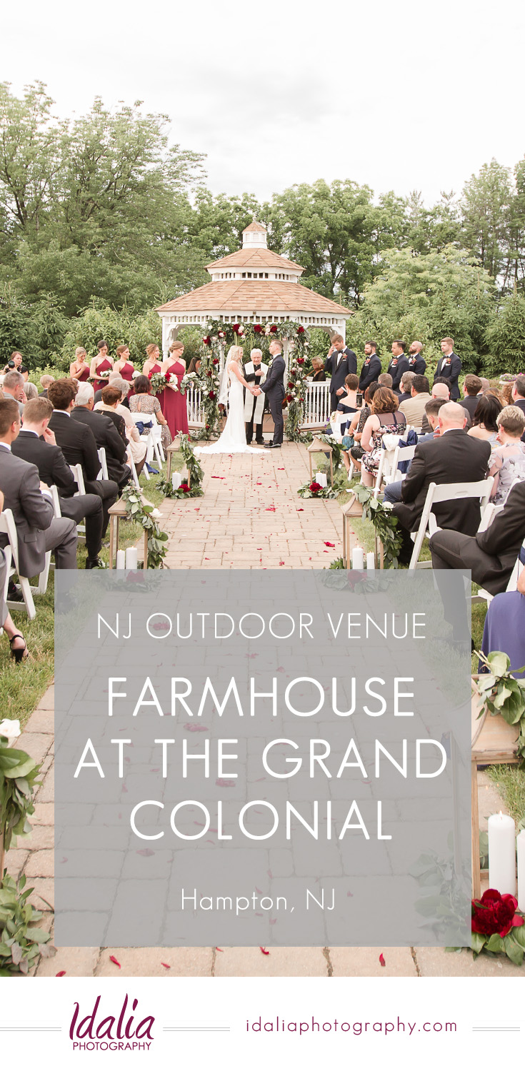 Click to view the Farmhouse at the Grand Colonial, an outdoor wedding venue in NJ located in Hampton, NJ | #njweddingvenue #northjerseyvenue
