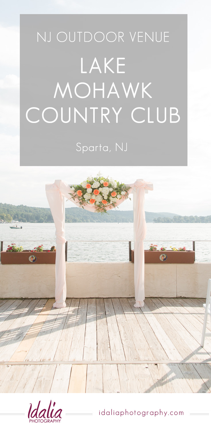 Looking for a beautiful lakeside venue for your NJ wedding? Click to learn more about Lake Mohawk Country Club in Sparta, NJ. | #lakemohawk #njweddingvenue