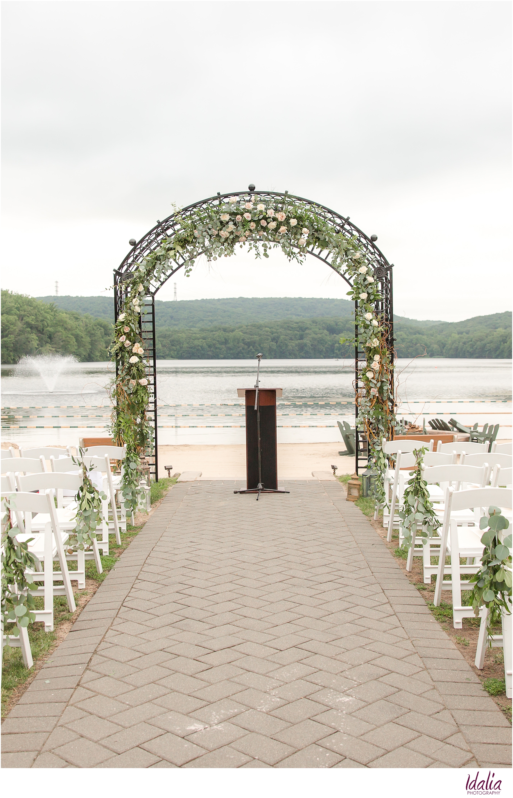 Click to view Lake Valhalla Club in Montville, NJ | Outdoor wedding venue in NJ | #njweddingvenue #lakevalhalla