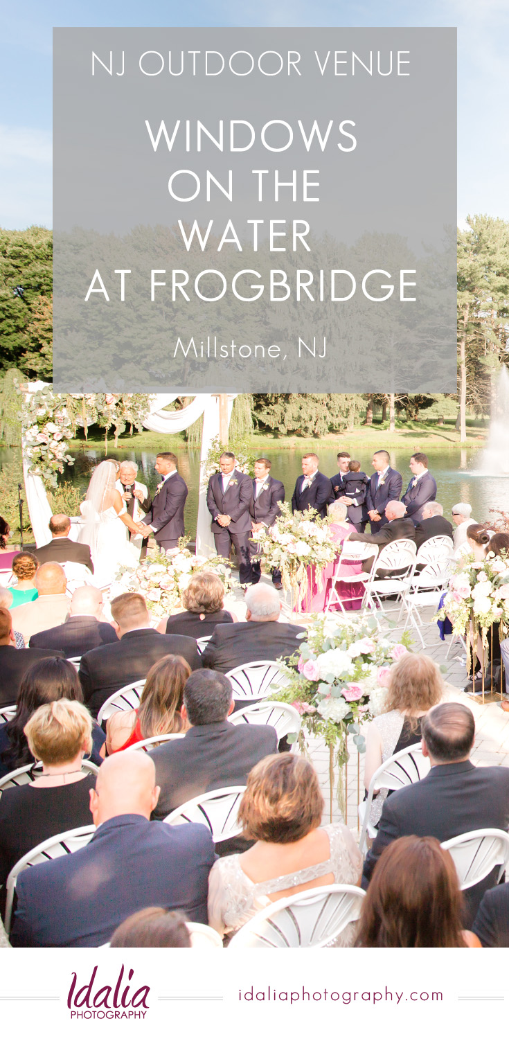 Hoping for an outdoor ceremony? Click to learn more about Windows on the Water at Frogbridge, a beautiful location for an outdoor affair. | #njweddingvenue #wotw 