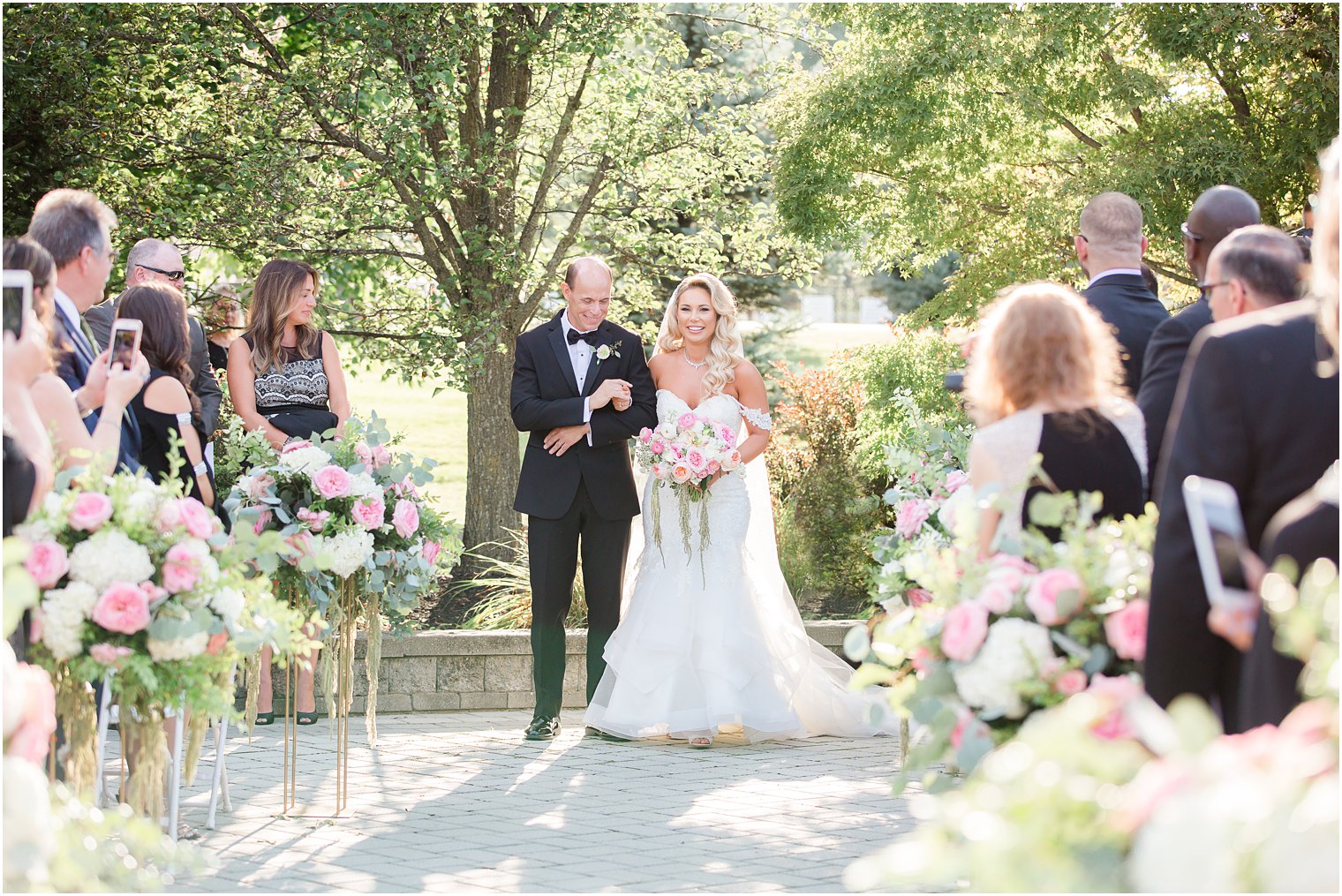 Outdoor ceremony at Windows on the Water at Frogbridge in Millstone, NJ