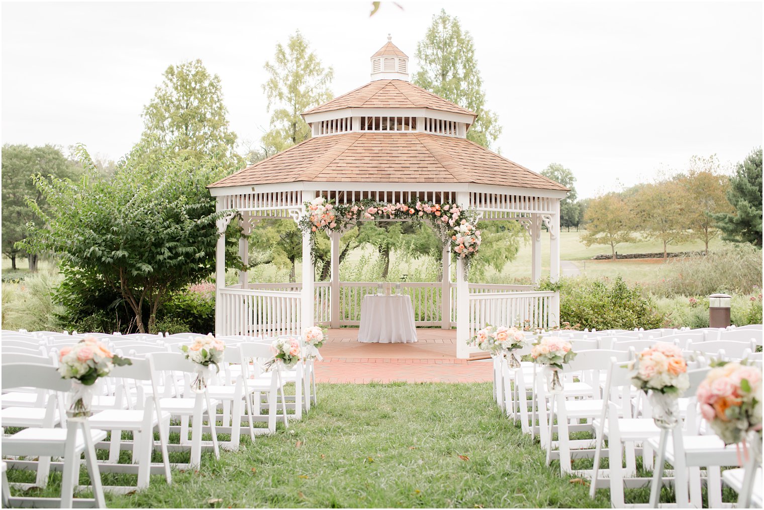 Outdoor ceremony at Chauncey Hotel in Princeton