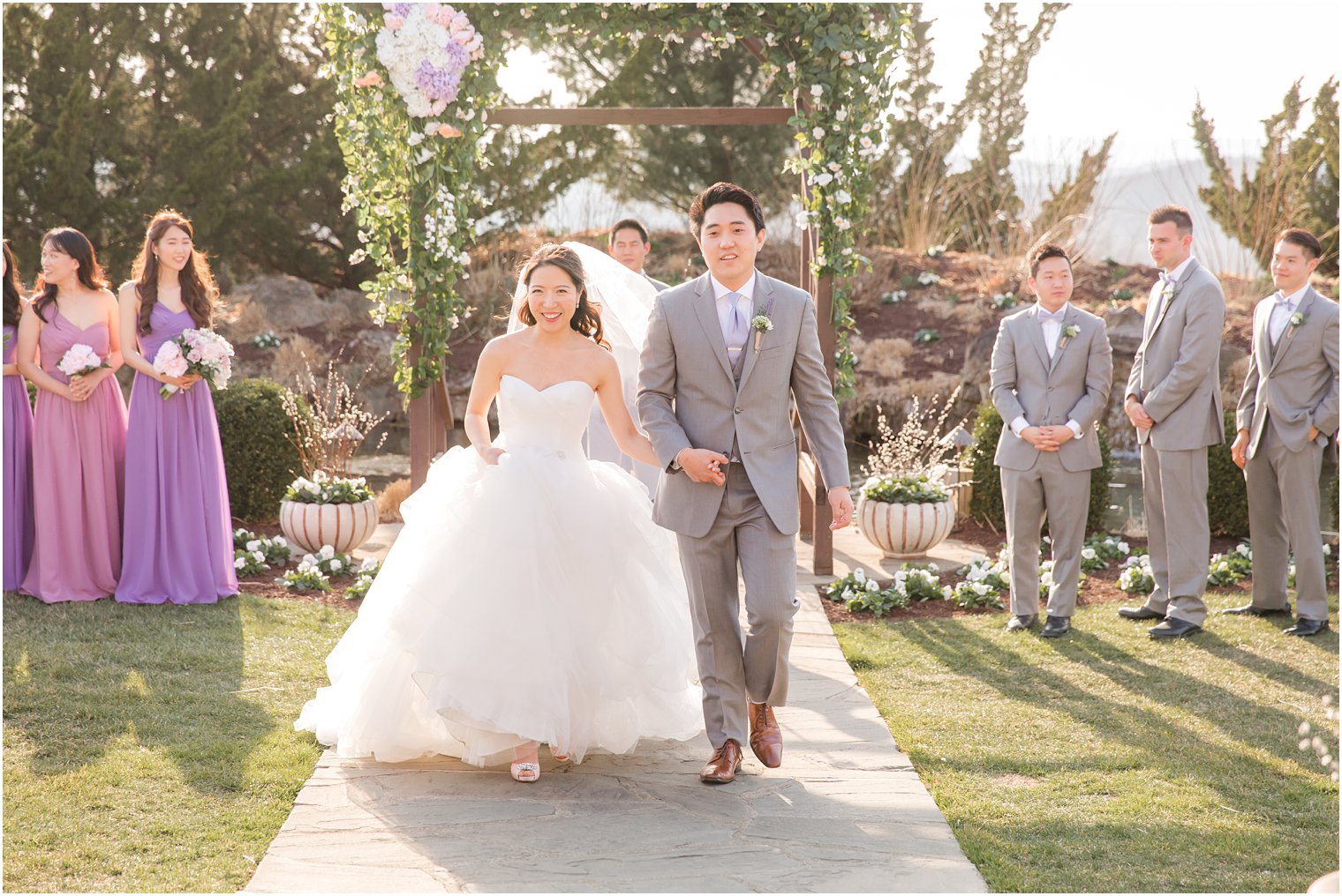 Outdoor ceremony at Grand Cascades Lodge in Hamburg, NJ