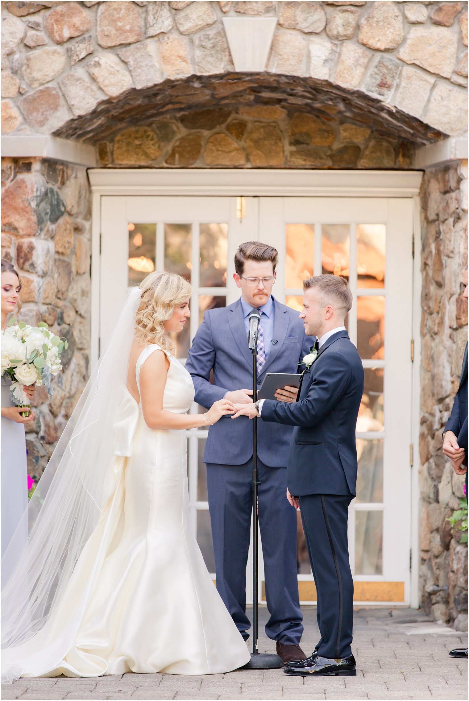 Outdoor ceremony at Olde Mill Inn in Basking Ridge, NJ