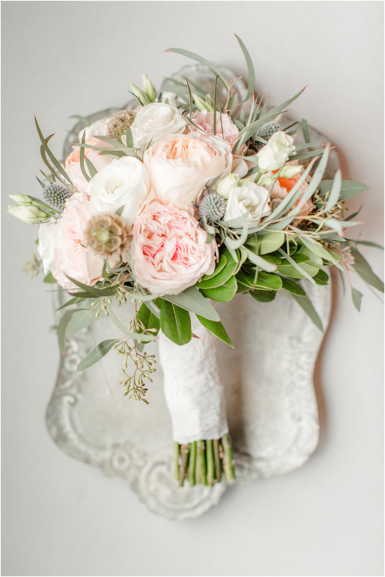 Bouquet of flowers by Purple Iris Flower Shop | Photo by Idalia Photography